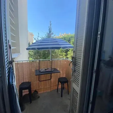 Charmant A Avec Balcon 30 M²